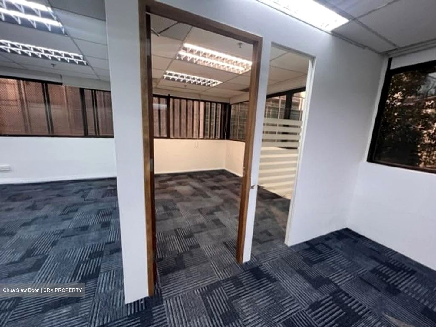 International Plaza (D2), Office #634977471